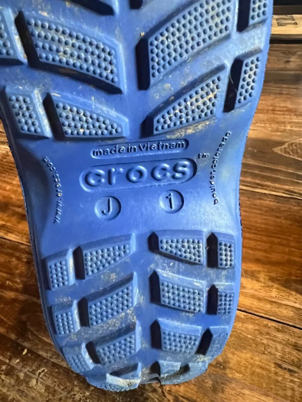 BLUE CROCS SIZE 1